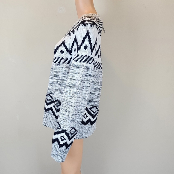 Wonderly Fair Isle Printed Long Sleeve  Sweater - Picture 5 of 12